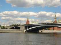 Мосты над рекой
